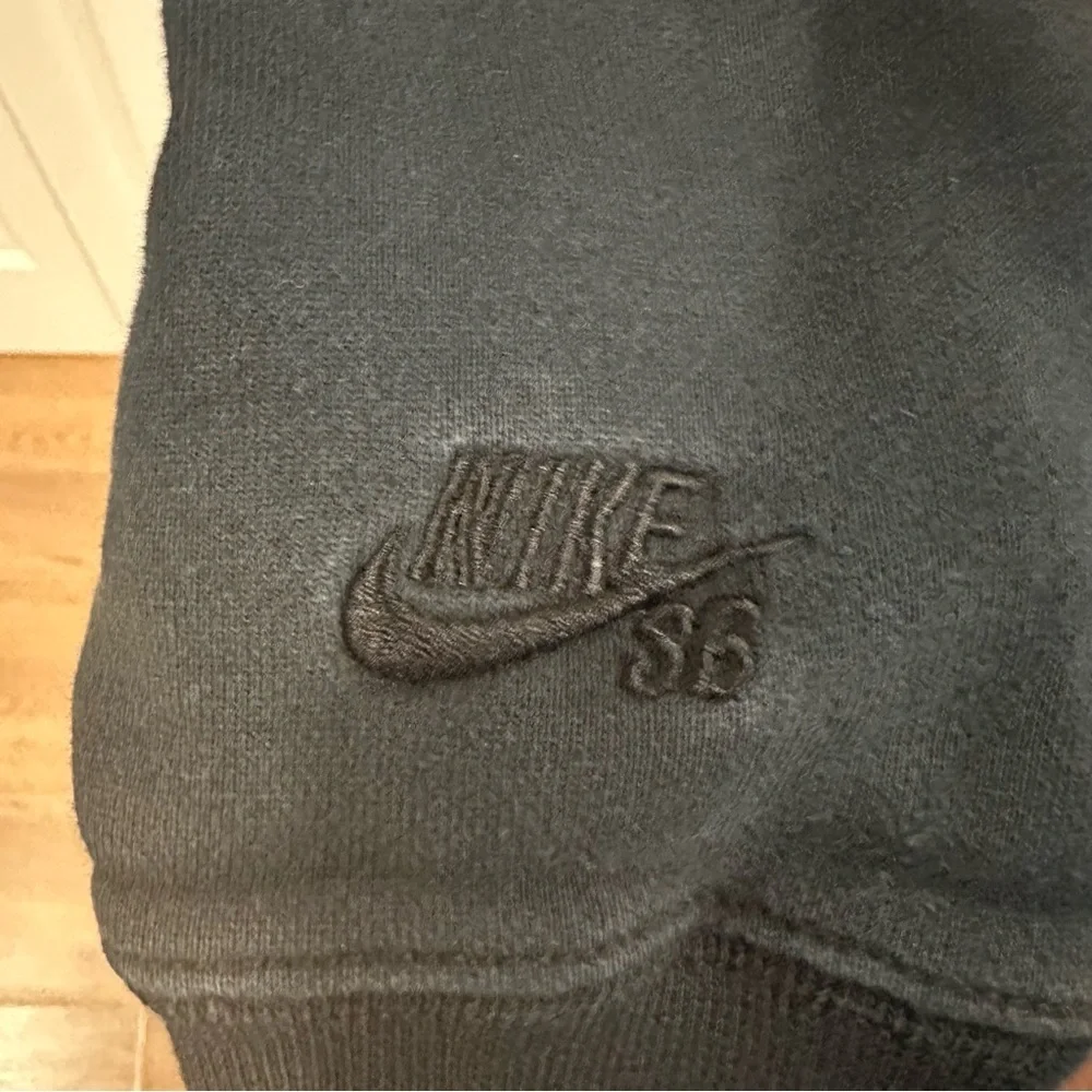 Nike SB Crewneck